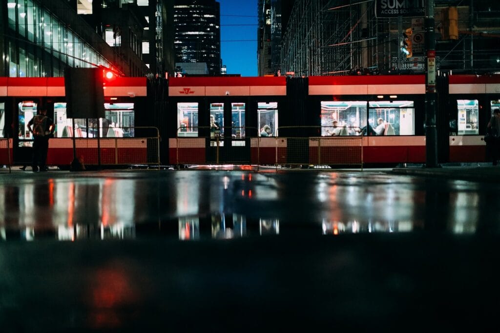 Top Routes to Explore in Toronto